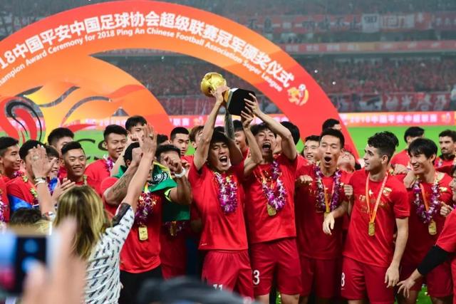 中超-外援三叉戟全面开花 大连英博3-1赛季双杀山东泰山